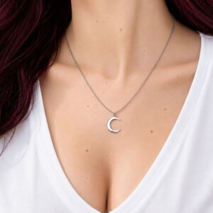 Collier Louna en acier inoxydable argenté avec pendentif lune.