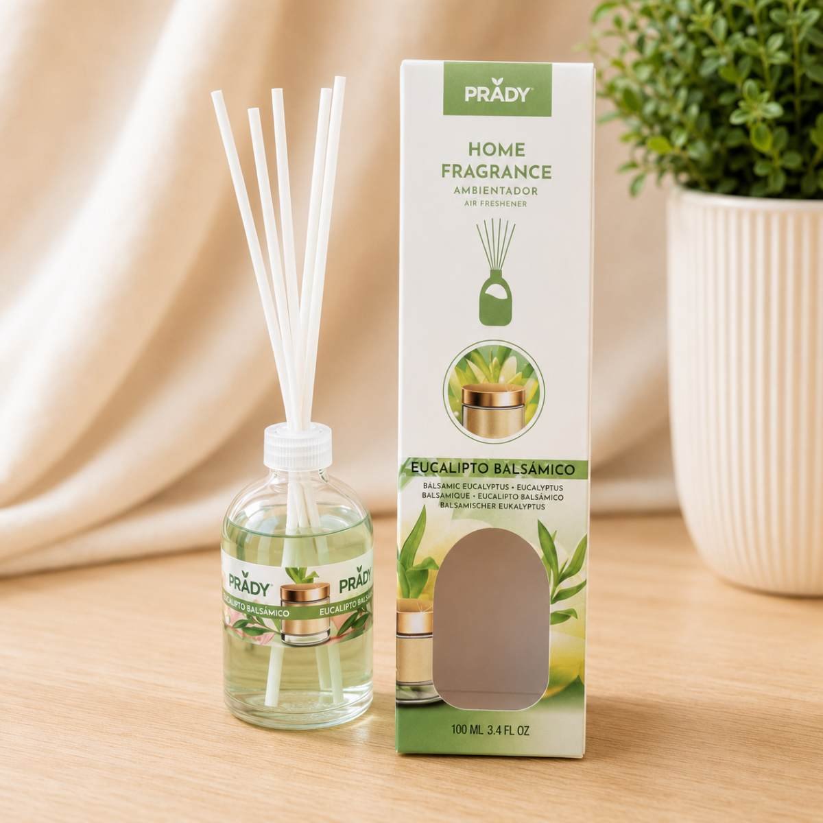 Diffuseur Parfum Eucalyptus Balsamique 100 ml avec bâtonnets diffuseurs.