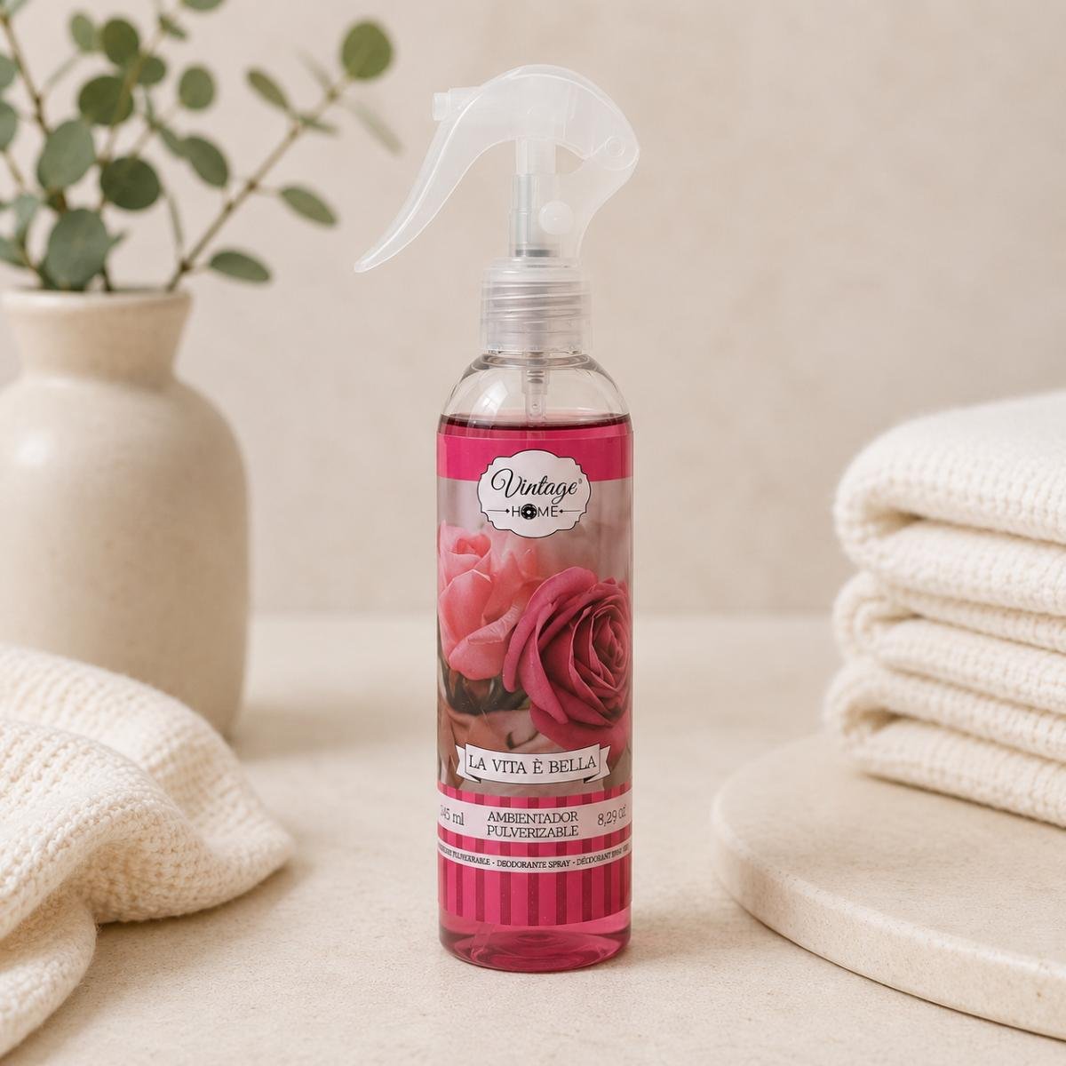 Spray Parfum d'Intérieur La Vita è Bella 250 ml senteur florale.