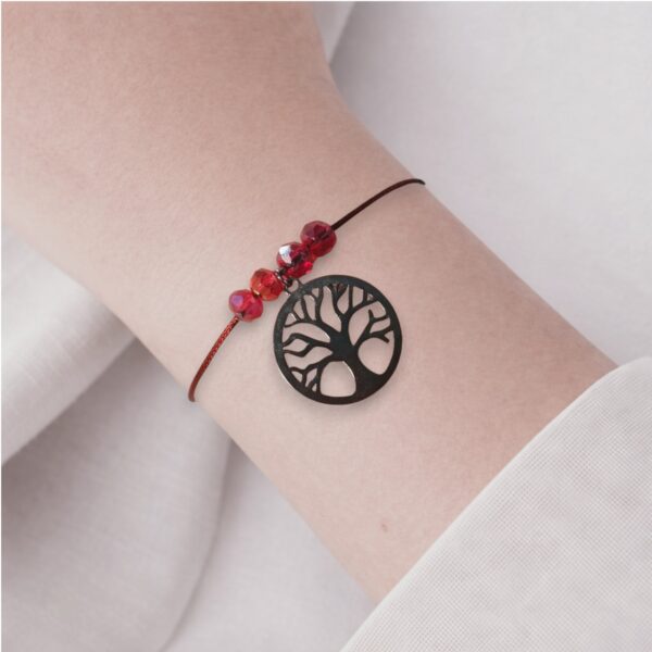 Bracelet arbre de vie femme avec cordon rouge bordeaux et perles en verre ajustable