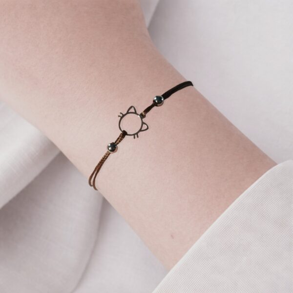 Bracelet chat femme en acier inoxydable avec cordon marron ajustable