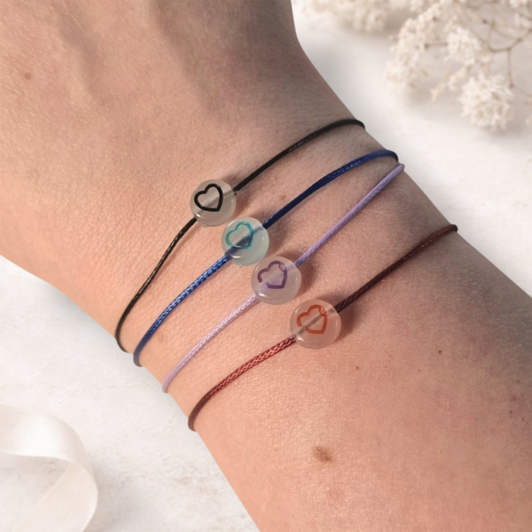 Bracelet Enfant Cœur Phosphorescent en acier inoxydable et fil coton ciré multicolore – Floya Boutique