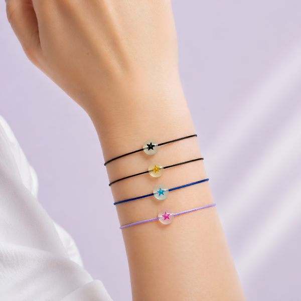 bracelet enfant étoile lumineuse ajustable qui brille dans le noir